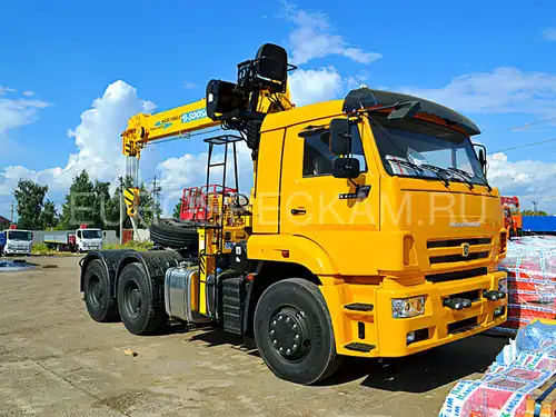 КАМАЗ 6520 тягач с КМУ Soosan SCS 736 L2 КАМАЗ 6520 тягач с КМУ Soosan SCS 736 L2